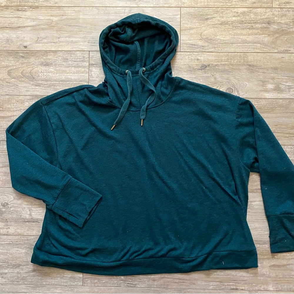 Old Navy Active Wear Loose Fit Crop Style Sweatshirt